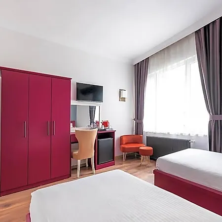 Perazre Hotel